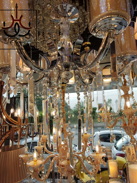 لوستر ماهی رنگ سیلور با کریستالهای براق و طراحی خاص مناسب فضاهای لوکس و لاکچری | لوسترروما