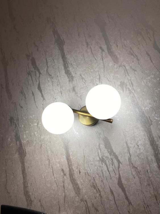 لوستر تکشعله منظومه با طراحی مدرن لهستانی، مناسب فضاهای کوچک و نوردهی مؤثر