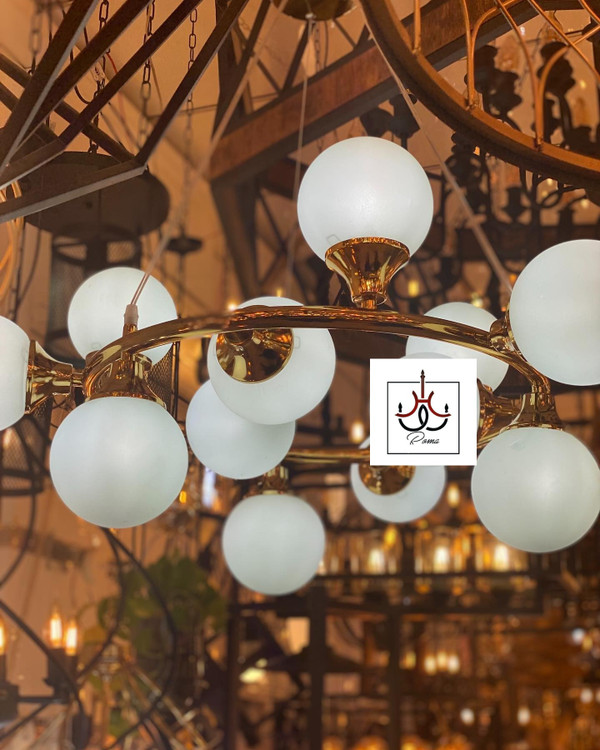 لوستر مدرن مولکولی طلایی رنگ مناسب دکورهای لوکس و مینیمال