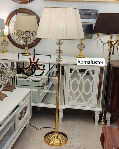 آباژور ایستاده کنار سالنی | پایه بلند مدرن رنگبندی متنوع