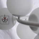 لوستر مدرن مولکولی ۱۵ شعله سفید با طراحی مینیمال و قطر ۶۵ سانت، مناسب پذیرایی و اتاق خواب