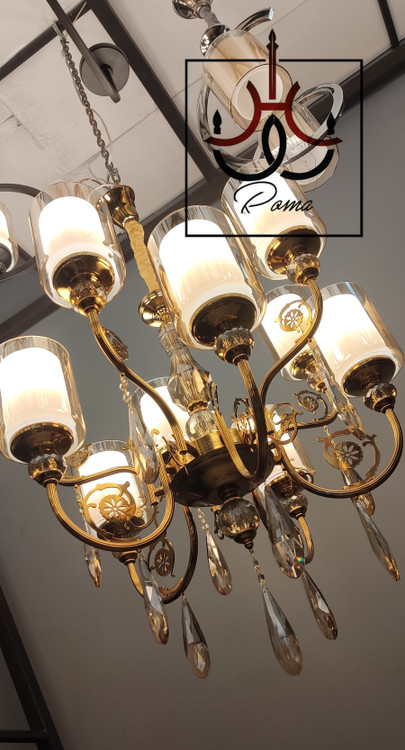 لوستر آرامیس ۱۰ شاخه رنگ طلایی با طراحی فاخر کلاسیک مناسب پذیراییهای بزرگ و لاکچری